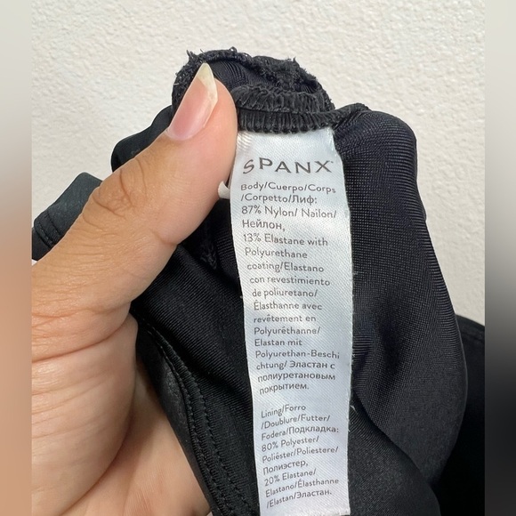 SPANX Faux Leather Leggings Size Small - Picture 8 of 8
